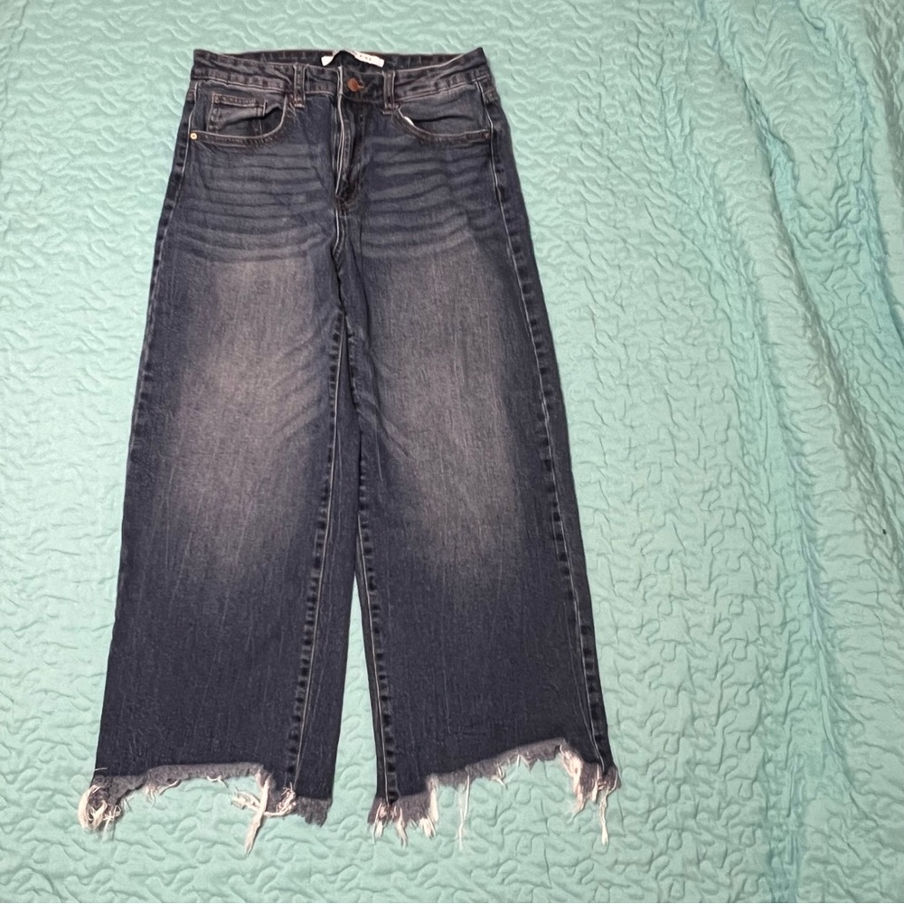 Celebrity Pink ankle length jeans. Size 9